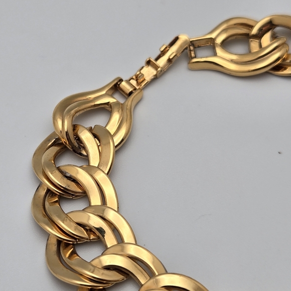 Vintage Monet Gold Plated Double Link Chain Bracelet Chunky Statement 1980s - Picture 5 of 12